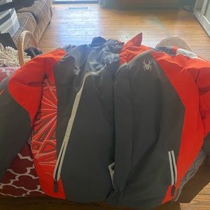 Boys Sypder snowboarding jacket. Worn once.